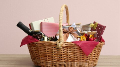 Say Thank You With a Food Gift Hamper